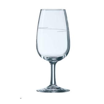 48 Verres à vin jaugé 12/14 ARCOROC